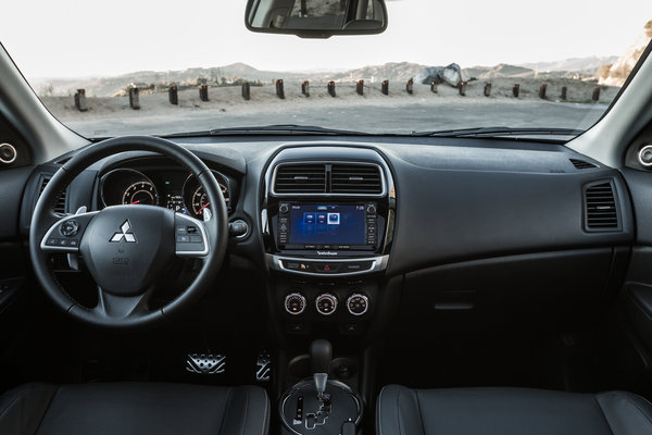 2015 Mitsubishi Outlander Sport Instrumentation
