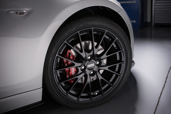 2015 Mazda accessorized MX-5 Wheel