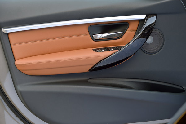 2016 BMW 3-Series Wagon Interior