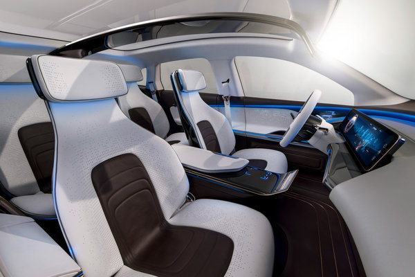 2016 Mercedes-Benz Generation EQ Interior