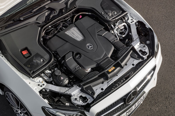 2018 Mercedes-Benz E-Class coupe Engine