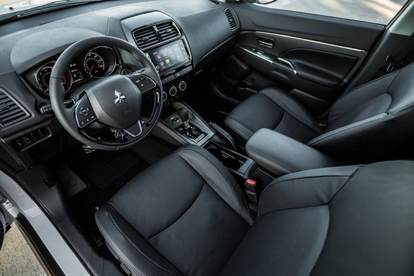 2018 Mitsubishi Outlander Sport Interior