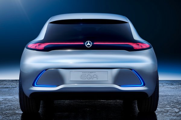 2017 Mercedes-Benz Concept EQA