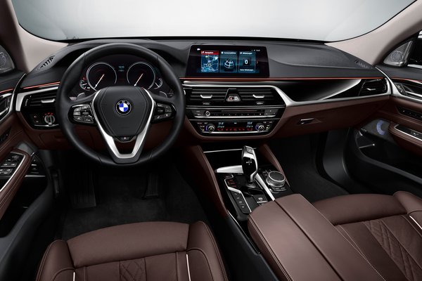 2018 BMW 6-Series Gran Turismo 640i xDrive Interior