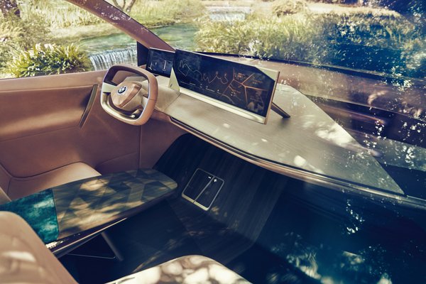 2018 BMW Vision iNext Interior