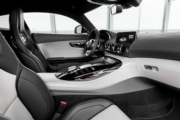 2020 Mercedes-Benz AMG GT coupe Interior