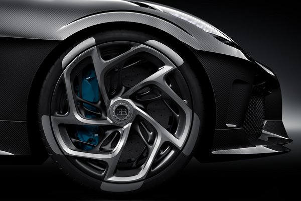 2019 Bugatti La Voiture Noire Wheel