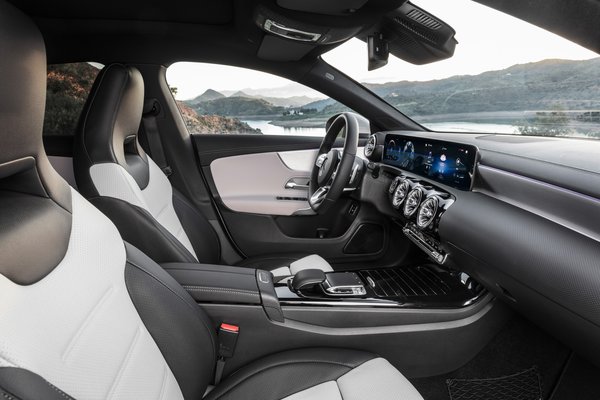 2020 Mercedes-Benz CLA-Class Shooting Brake Interior