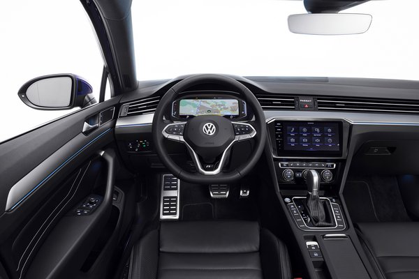 2020 Volkswagen Passat sedan Interior