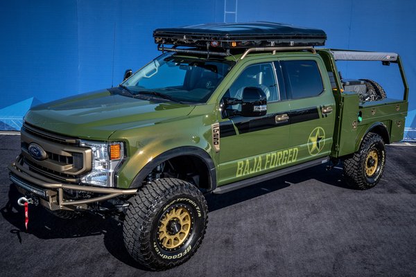 2019 Ford F-250 Super Duty Crew Cab by LGE-CTS Motorsports Baja Forged