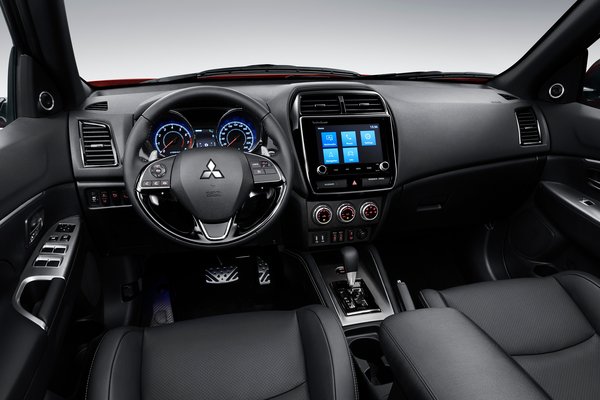 2020 Mitsubishi Outlander Sport Interior