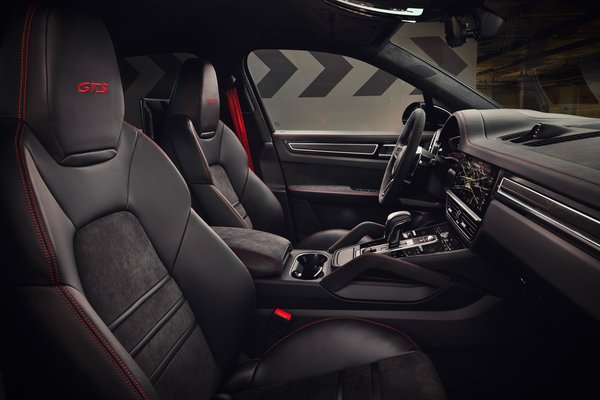 2021 Porsche Cayenne GTS Interior