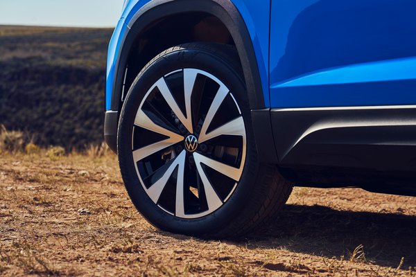 2022 Volkswagen Taos SEL Wheel