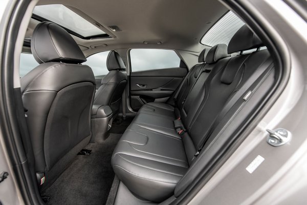 2024 Hyundai Elantra Limited sedan Interior
