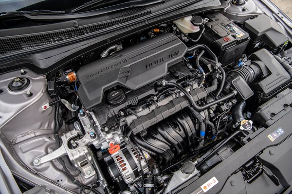 2024 Hyundai Elantra Limited sedan Engine
