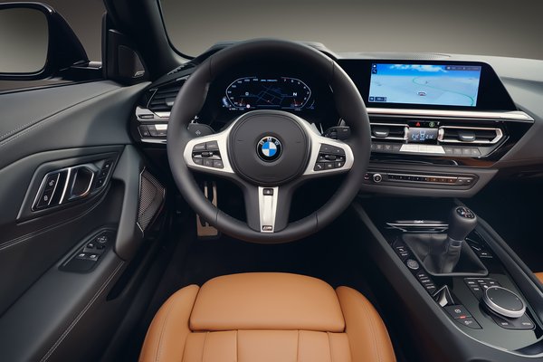 2025 BMW Z4 M40i 6-Speed Instrumentation