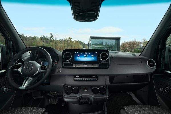2025 Mercedes-Benz Sprinter Passenger Van Instrumentation