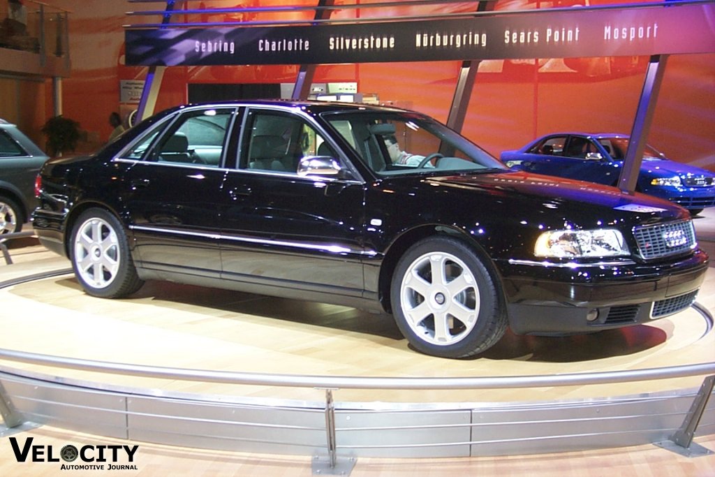 2001 Audi S8