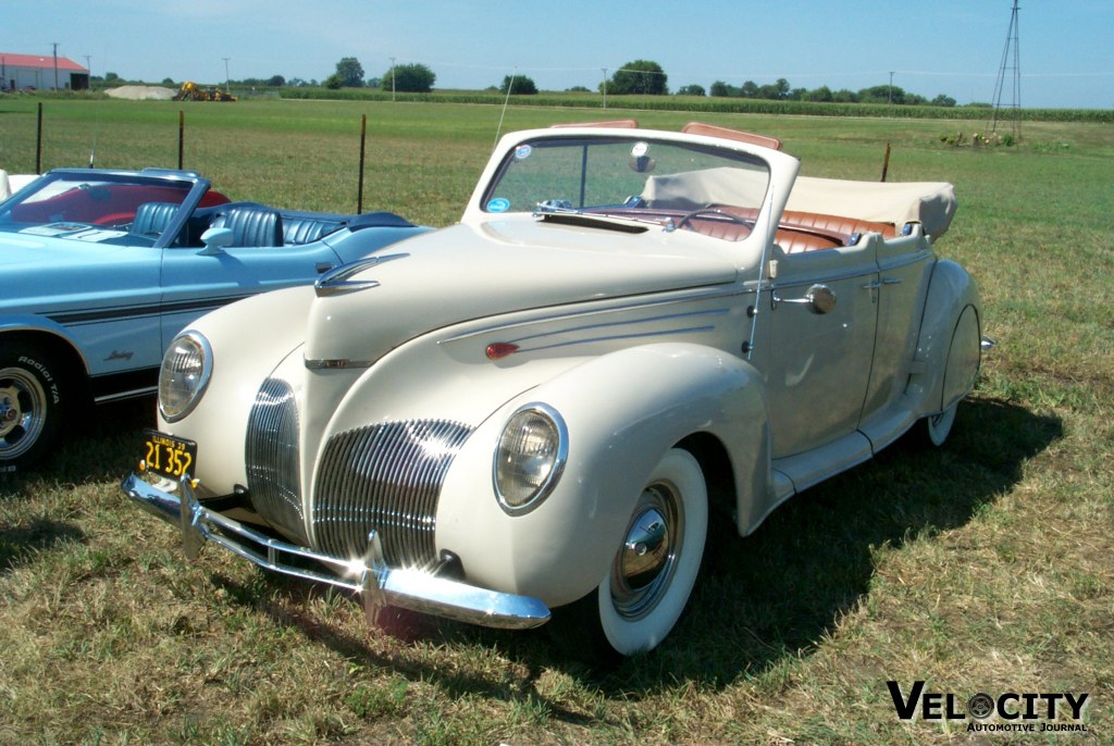 1939 Lincoln Zephyr convertible