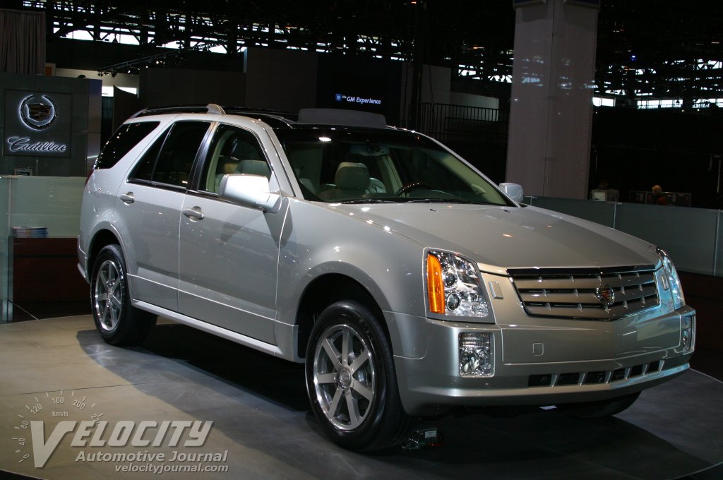 2005 Cadillac SRX pictures.