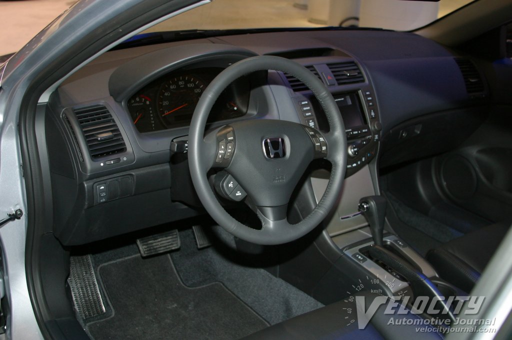 2003 Honda Accord Coupe interior