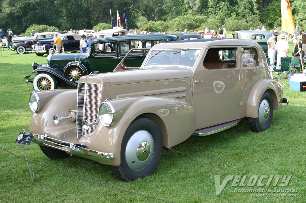 1932 Marmon IICM Special 2 door sedan