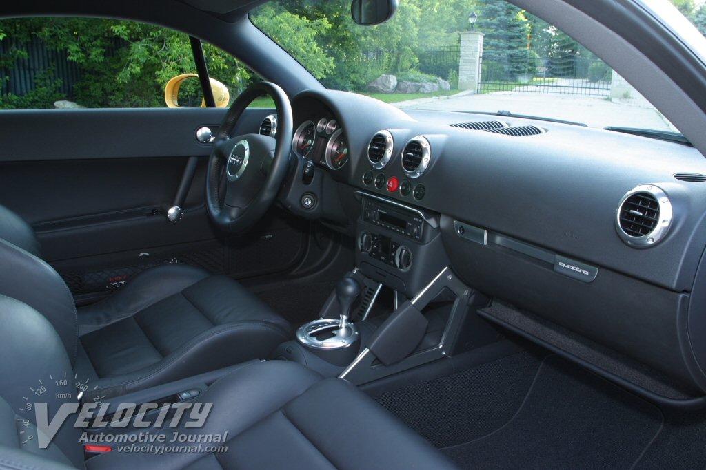 2004 Audi TT Interior