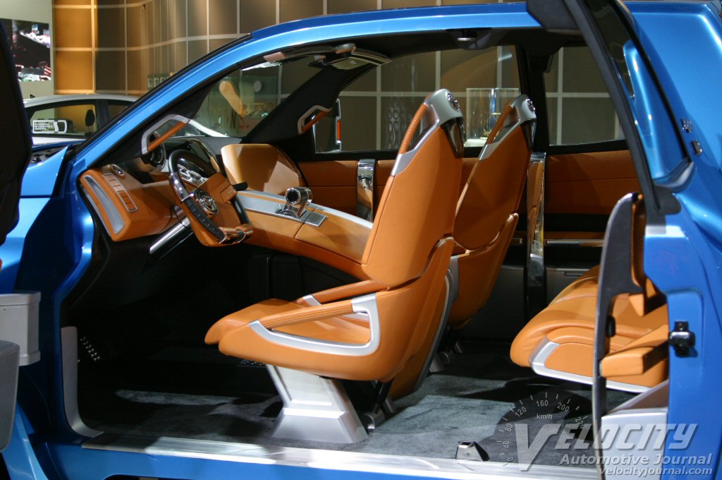 2004 Toyota FTX Interior