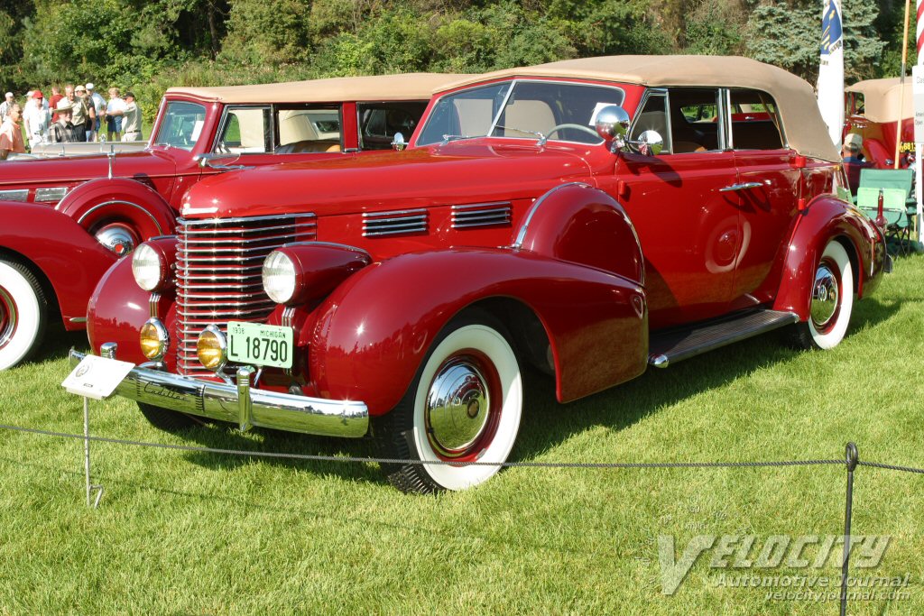 1938 Cadillac Series 60 sport convertible