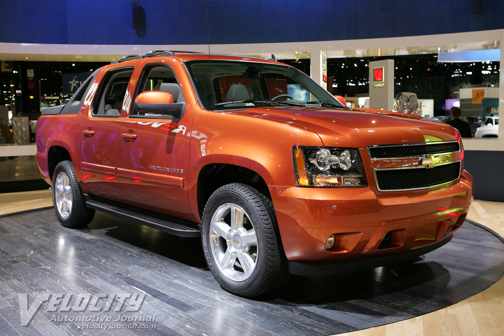 2008 Chevrolet Avalanche pictures.