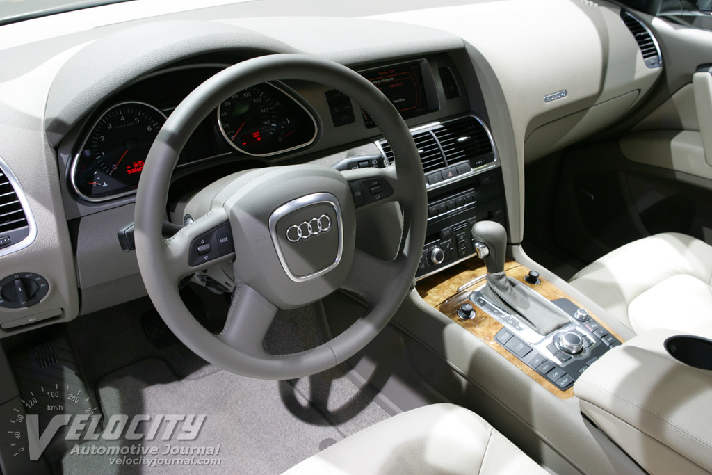 2007 Audi Q7 Instrumentation