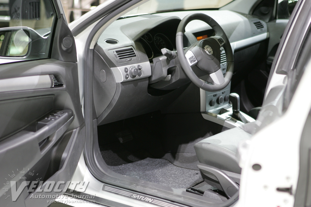 2008 Saturn Astra 5d Interior