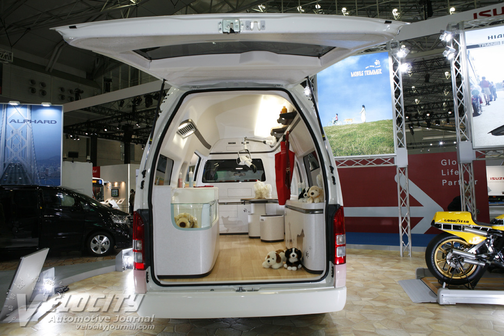 2007 Toyota Hiace Mobile Trimmer Interior