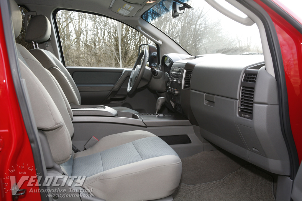 2007 Nissan Titan Crew Cab Interior