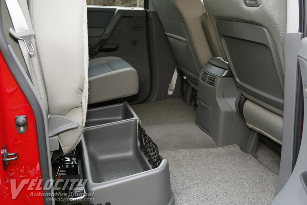 2007 Nissan Titan Crew Cab Interior