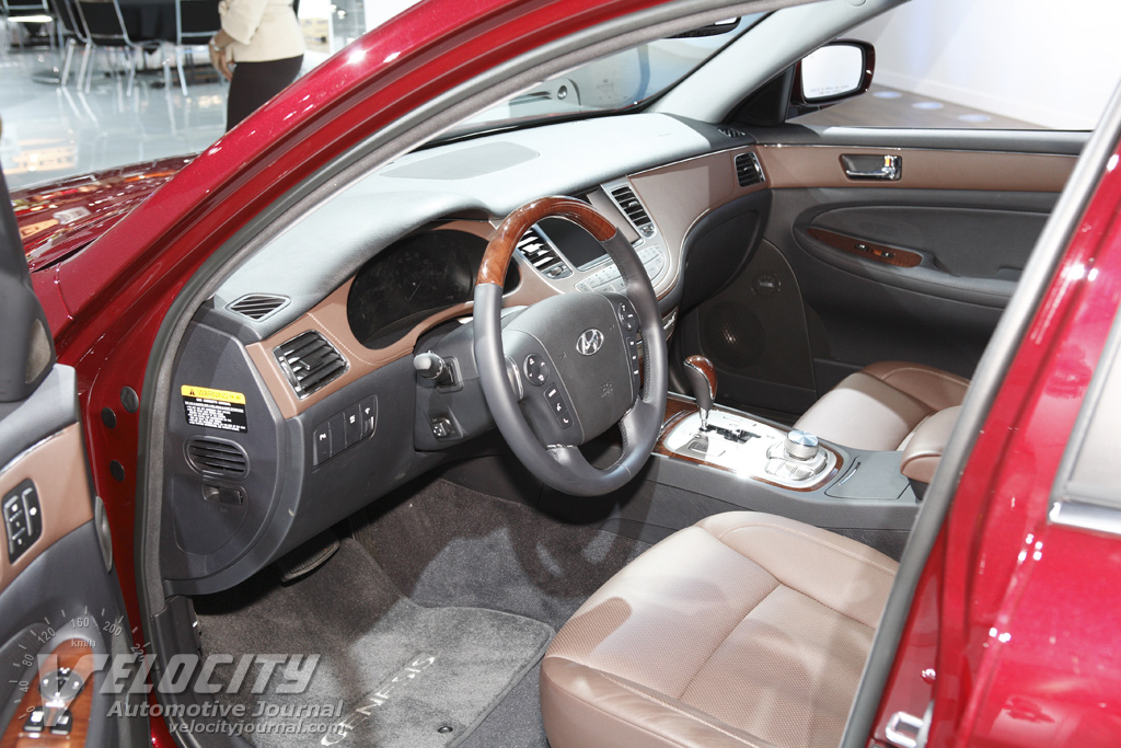 2009 Hyundai Genesis Interior