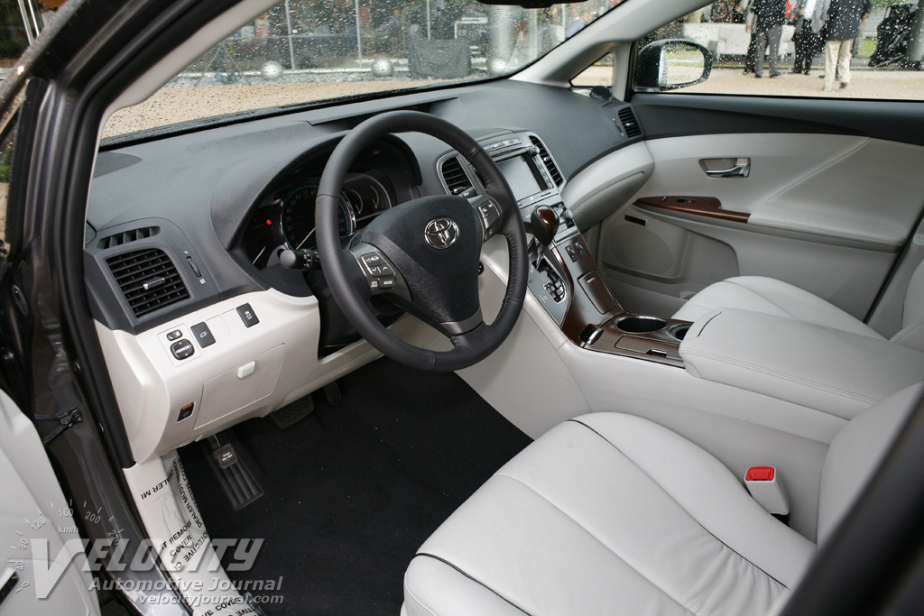 2009 Toyota Venza Interior