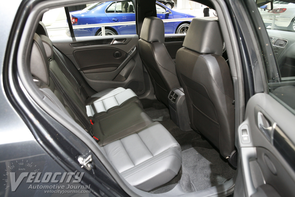 2010 Volkswagen GTI 5d Interior