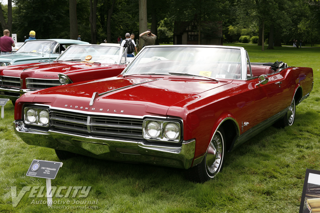 1965 Oldsmobile Starfire convertible