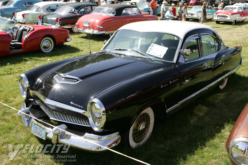 1954 Kaiser Manhattan