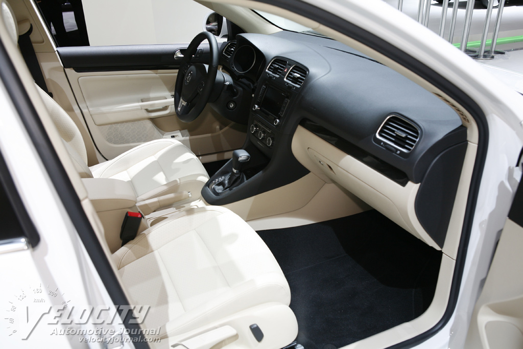 2010 Volkswagen Jetta SportWagen Interior