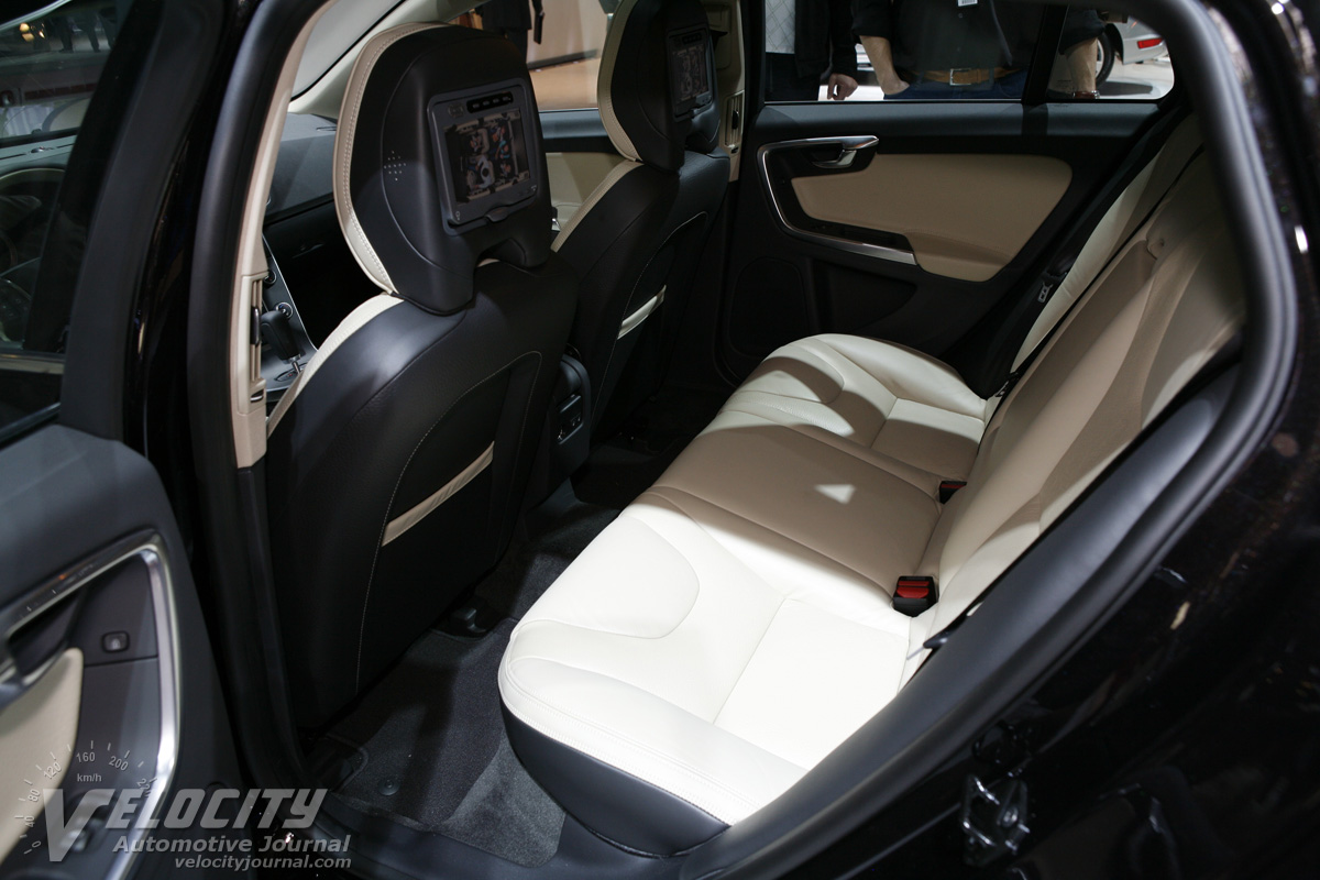 2011 Volvo V60 Interior