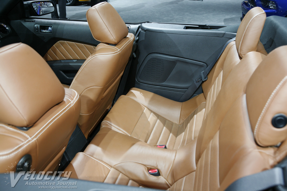 2013 Ford Mustang Convertible Interior