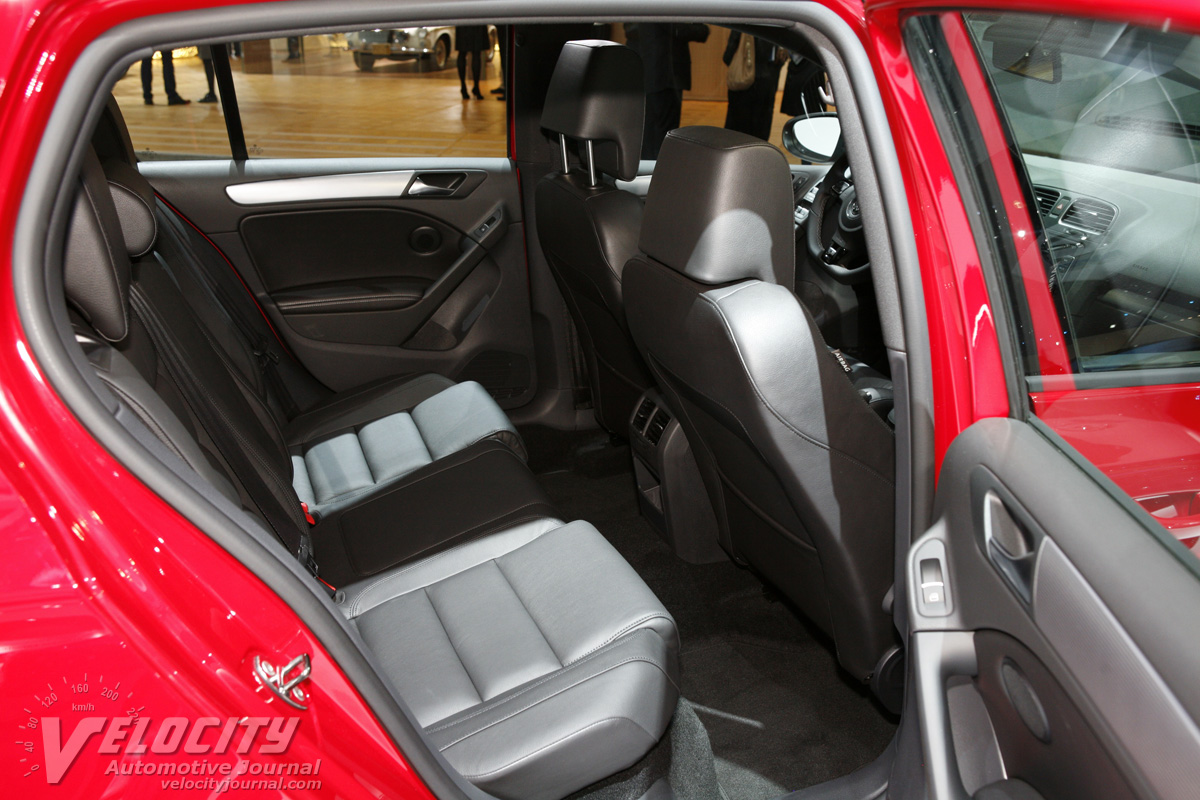 2012 Volkswagen Golf R 5d Interior