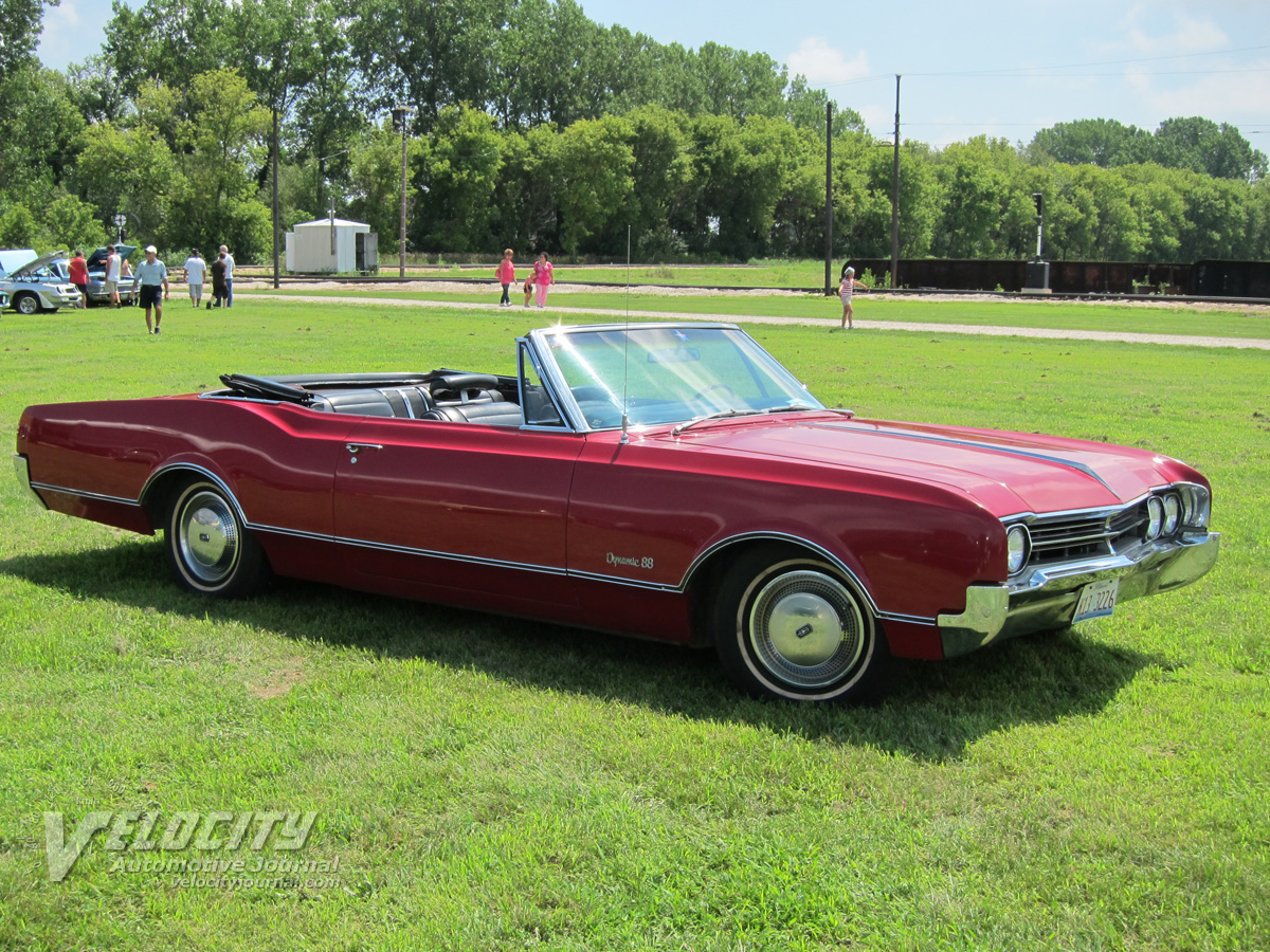 1966 Oldsmobile Dynamic 88 convertible