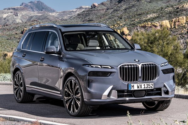 2026 BMW X7