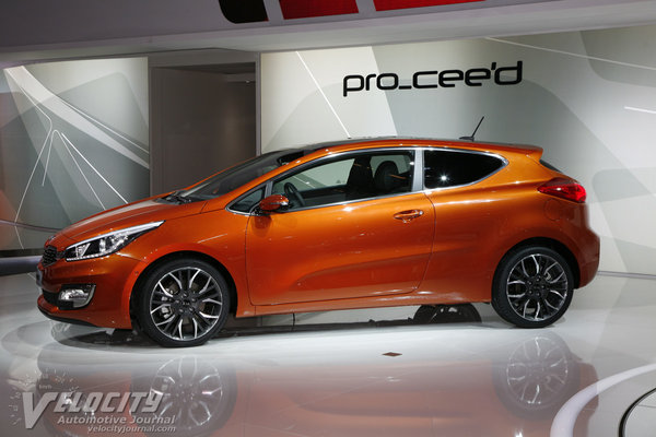 2013 Kia pro_cee'd 3d