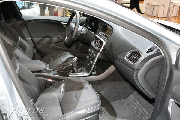 2013 Volvo V40 V40 Cross Country Interior