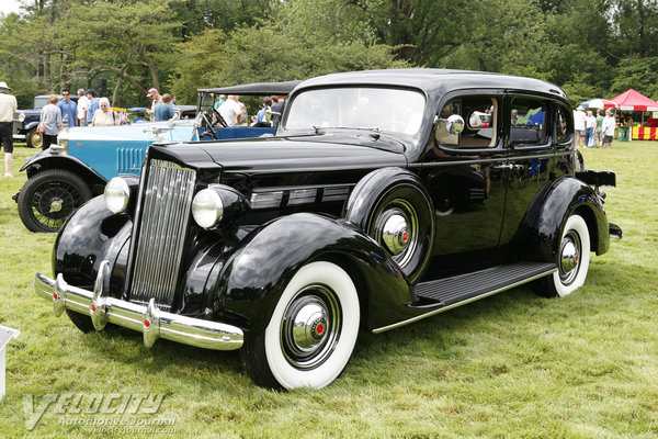 1937 Packard sedan