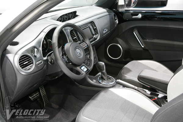 2013 Volkswagen Beetle Convertible Interior